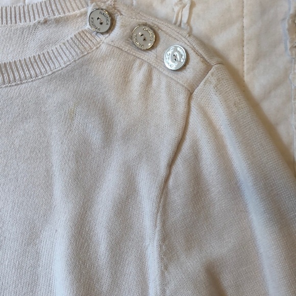 White Sweater. - Picture 4 of 4